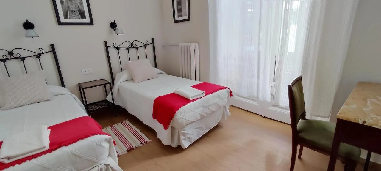 Casa Consell Bailen, Guest House Барселона Испания
